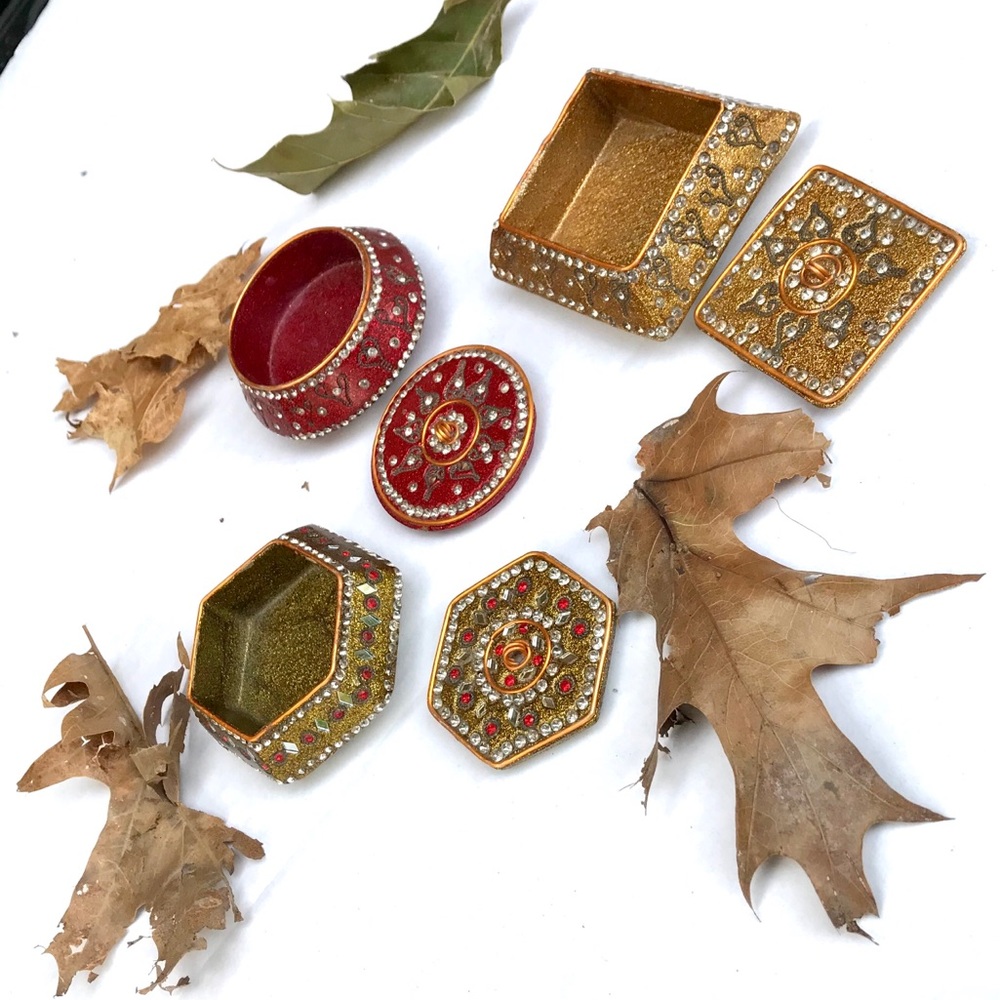 Home Accent Decor - Small gold and Rose colored. All three come as a set.
